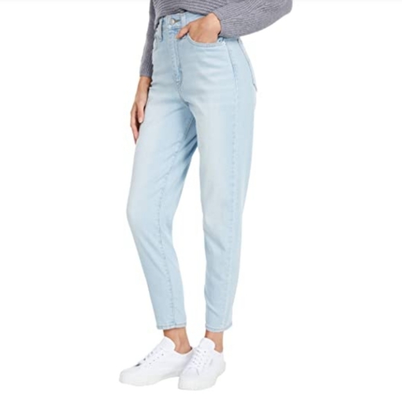 Levi's Taper High Waisted Rise Jeans - Picture 5 of 11